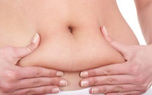 O que você pode fazer para evitar a retenção de líquidos