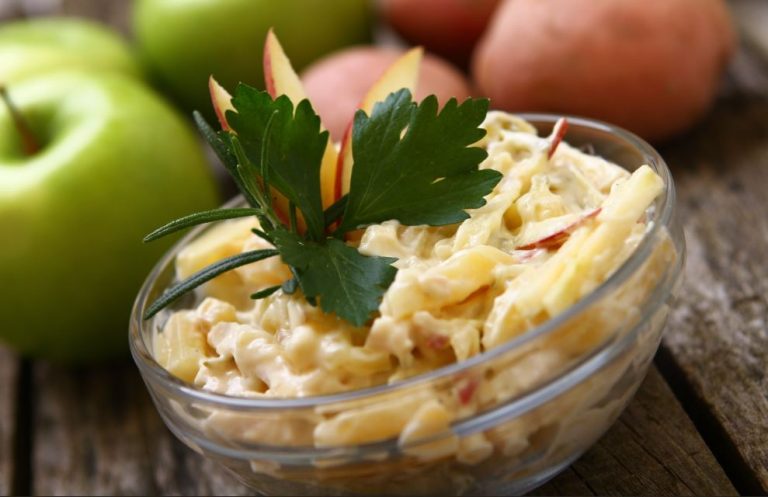 Salada de maionese com maçã