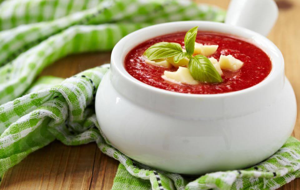 Tomate com queijo