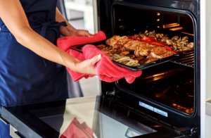 8 benefícios de trocar as frituras por alimentos assados