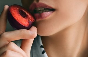 Coulis de ameixa: dê um toque especial cheio de benefícios a seus pratos