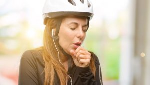 Praticar esporte com gripe ou descansar?