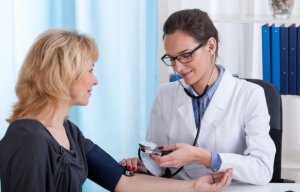Como reduzir o colesterol e prevenir problemas de saúde associados