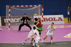 Características do sistema defensivo 6x0 do handebol