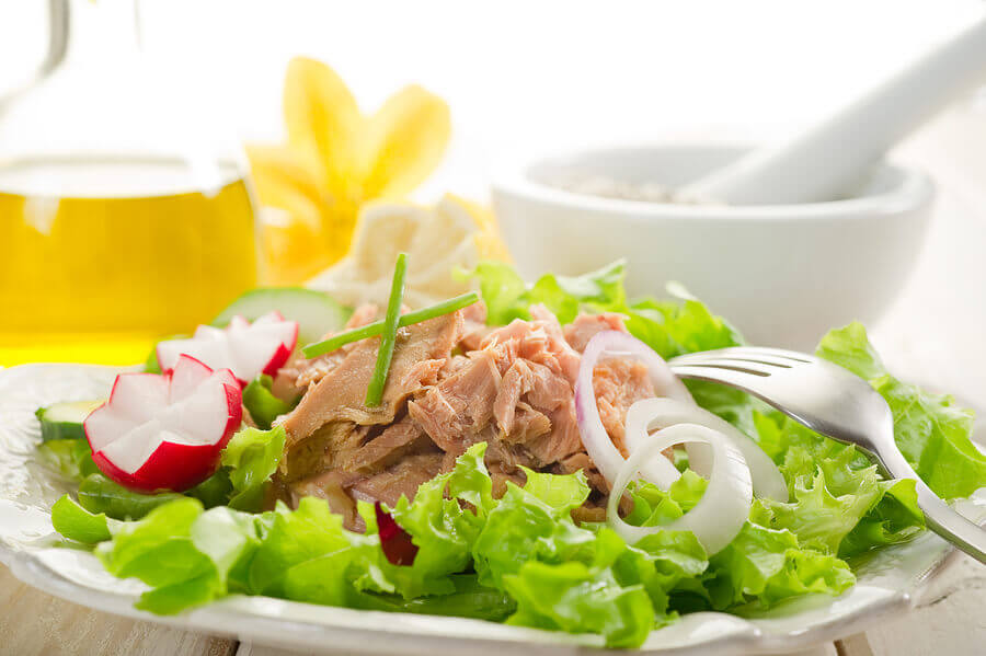 Salada com atum