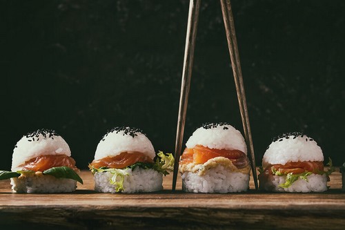 Hambúrguer japonês de arroz
