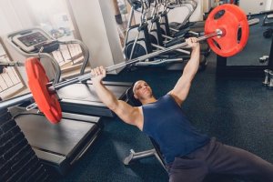 Como posso aumentar a massa muscular rapidamente?