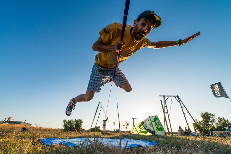 Slackline, famoso entre os esportes alternativos