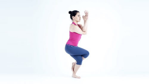 Série de yoga em sua cadeira