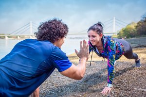 Veja um treino completo ideal para casais