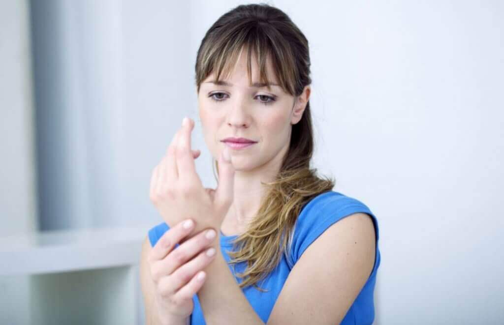 o yoga reduz os sintomas da artrite reumatoide