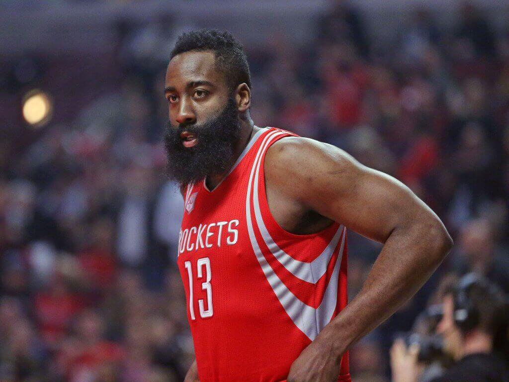 James Harden: 32 jogos com mais de 30 pontos