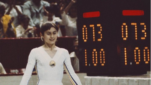 Nadia Comaneci foi a ginasta que alcançou a maior pontuação nos Jogos Olímpicos Montreal 1976