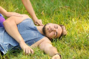 O que pode causar um desmaio durante o exercício?