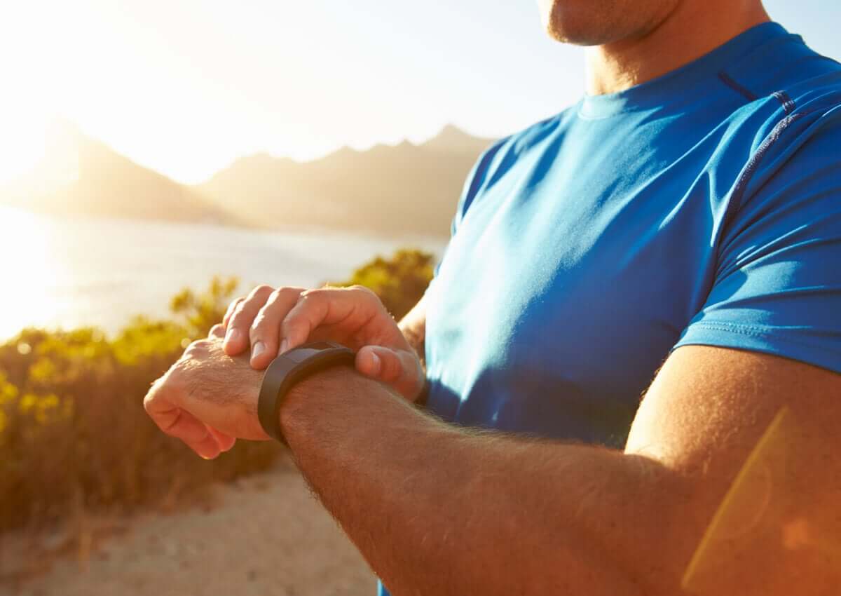 As melhores pulseiras fitness para monitorar o seu treino