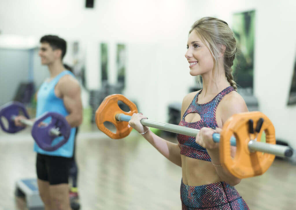 2 treinos básicos de BodyPump para entrar em forma
