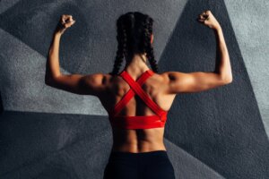 7 exercícios para tonificar os braços e eliminar a gordura nas axilas